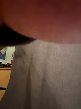 Snapshot of JohnnyDeep187 chatting on 11/18/25, 10:20 JohnnyDeep187 online show from 11/18/25, 10:20