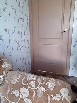 IsabellaBoni online show from 10/13/25, 06:24