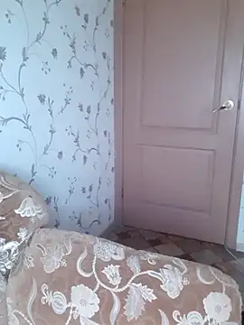 IsabellaBoni online show from 10/24/25, 06:10