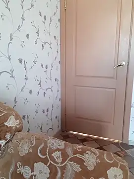 Snapshot of IsabellaBoni chatting on 03/07/26, 07:27 IsabellaBoni online show from 03/07/26, 07:27