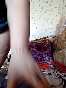 Snapshot of IsabellaBoni chatting on 03/08/26, 07:23 IsabellaBoni online show from 03/08/26, 07:23