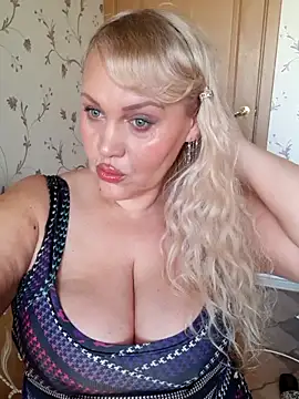 Snapshot of IsabellaBoni chatting on 04/10/26, 06:40 IsabellaBoni online show from 04/10/26, 06:40