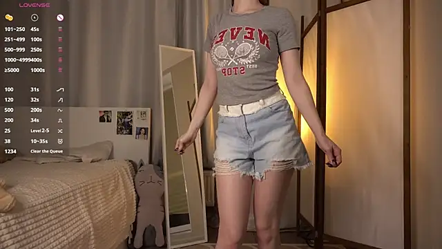 Snapshot of brendacom chatting on 03/11/26, 04:24 brendacom online show from 03/11/26, 04:24