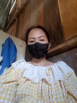 Baby-sexytits18 online show from 03/06/25, 03:24