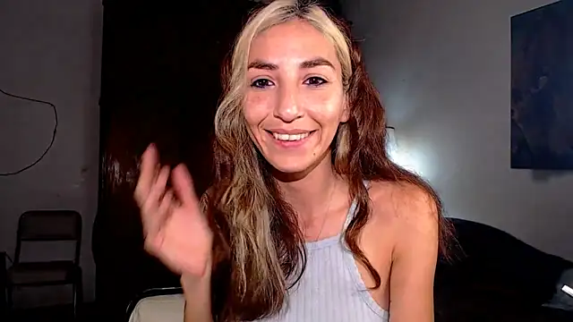Snapshot of stephieval_ chatting on 06/11/26, 12:03 stephieval online show from 06/11/26, 12:03