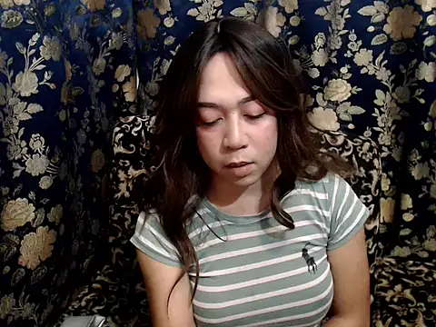 urprincessnicolexxx online show from 05/22/26, 08:32