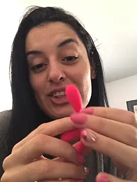 Snapshot of Catmila94 chatting on 09/23/25, 11:35 Catmila94 online show from 09/23/25, 11:35