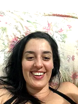 Snapshot of Catmila94 chatting on 10/01/25, 03:23 Catmila94 online show from 10/01/25, 03:23