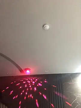 Snapshot of Catmila94 chatting on 10/01/25, 07:09 Catmila94 online show from 10/01/25, 07:09