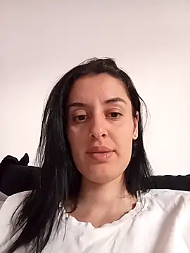 Snapshot of Catmila94 chatting on 10/08/25, 07:22 Catmila94 online show from 10/08/25, 07:22