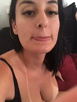 Snapshot of Catmila94 chatting on 02/18/26, 04:47 Catmila94 online show from 02/18/26, 04:47