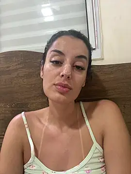 Snapshot of Catmila94 chatting on 02/27/26, 10:04 Catmila94 online show from 02/27/26, 10:04