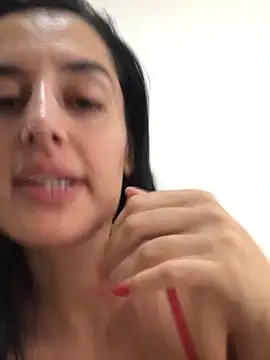 Snapshot of Catmila94 chatting on 03/13/26, 01:18 Catmila94 online show from 03/13/26, 01:18