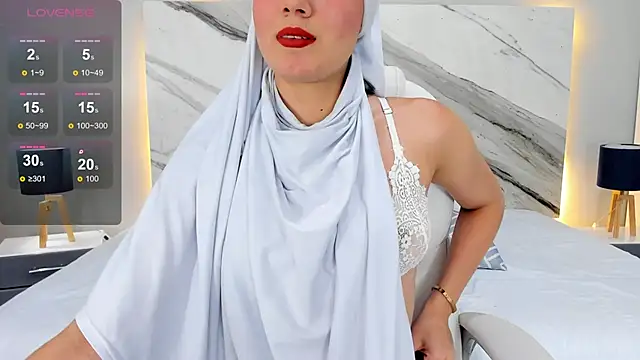 Snapshot of fatimarab chatting on 12/12/24, 07:48 fatimarab online show from 12/12/24, 07:48