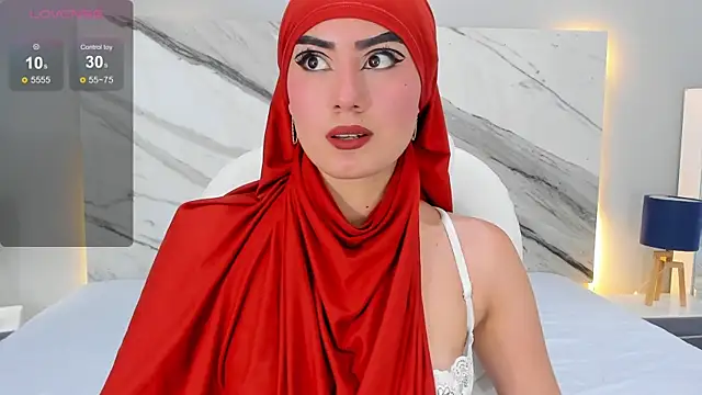 Snapshot of fatimarab chatting on 12/14/24, 02:56 fatimarab online show from 12/14/24, 02:56