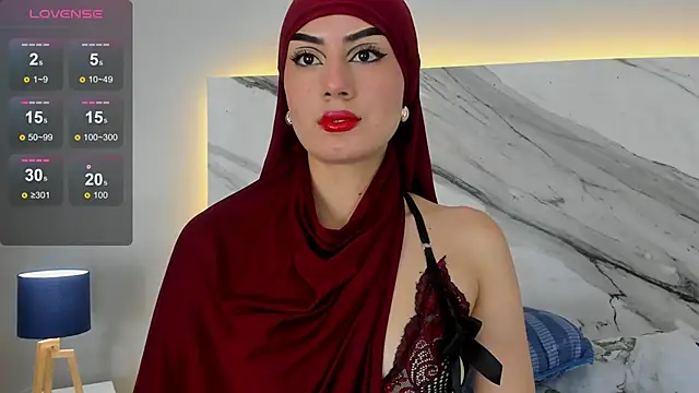 Snapshot of fatimarab chatting on 02/15/25, 11:58 fatimarab online show from 02/15/25, 11:58