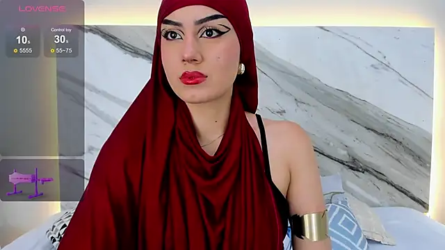 Snapshot of fatimarab chatting on 02/22/25, 01:55 fatimarab online show from 02/22/25, 01:55