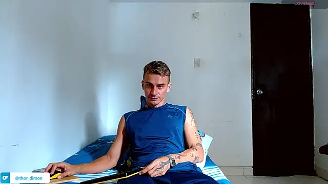 Snapshot of bray_hotboy777 chatting on 08/01/26, 03:55 bray hotboy777 online show from 08/01/26, 03:55