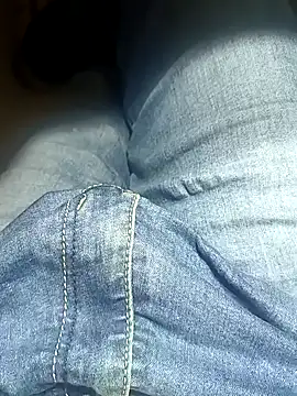 Snapshot of franko1987 chatting on 01/09/25, 05:44 franko1987 online show from 01/09/25, 05:44