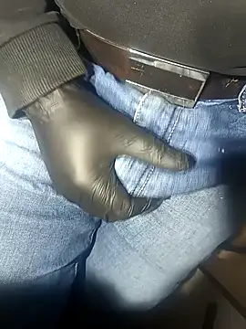 Snapshot of franko1987 chatting on 02/11/25, 06:19 franko1987 online show from 02/11/25, 06:19