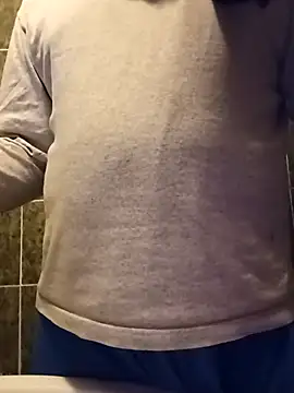 Snapshot of franko1987 chatting on 02/21/25, 04:59 franko1987 online show from 02/21/25, 04:59