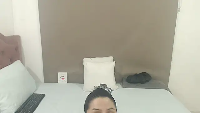 kimberlyjamexxx online show from 11/11/25, 04:01