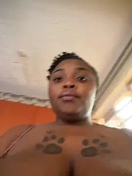 Snapshot of Savage_baby chatting on 12/02/24, 07:14 Savage baby online show from 12/02/24, 07:14