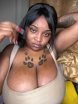 Snapshot of Savage_baby chatting on 12/28/24, 06:40 Savage baby online show from 12/28/24, 06:40