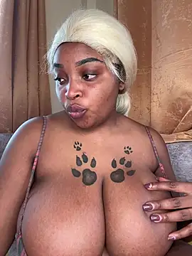 Snapshot of Savage_baby chatting on 03/17/25, 09:55 Savage baby online show from 03/17/25, 09:55