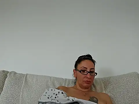 Misscorpion69 online show from 11/05/25, 01:22