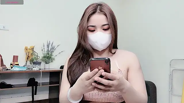 Snapshot of LyLy_Office chatting on 02/25/25, 02:03 LyLy Office online show from 02/25/25, 02:03