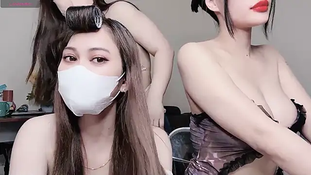 Snapshot of LyLy_Office chatting on 03/05/25, 06:44 LyLy Office online show from 03/05/25, 06:44