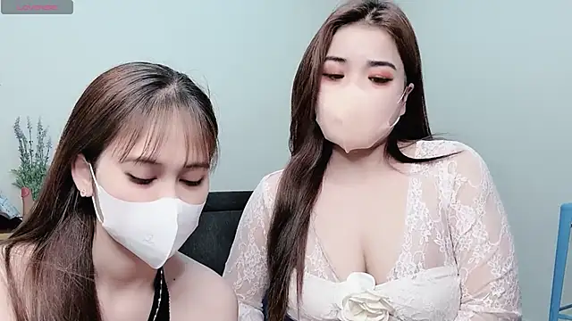 Snapshot of LyLy_Office chatting on 03/10/25, 09:32 LyLy Office online show from 03/10/25, 09:32