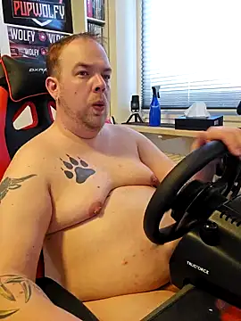 PupW0lfy online show from 03/18/25, 03:10