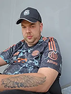 PupW0lfy online show from 09/15/25, 10:15