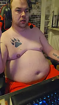 Snapshot of PupW0lfy chatting on 02/14/26, 06:37 PupW0lfy online show from 02/14/26, 06:37