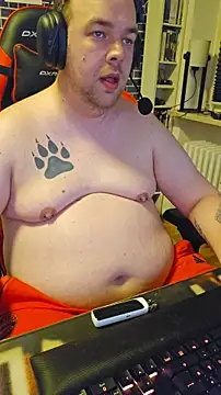 Snapshot of PupW0lfy chatting on 02/15/26, 06:37 PupW0lfy online show from 02/15/26, 06:37