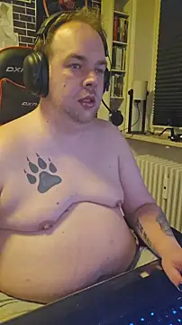 Snapshot of PupW0lfy chatting on 02/23/26, 07:11 PupW0lfy online show from 02/23/26, 07:11