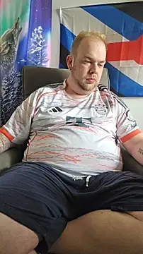 Snapshot of PupW0lfy chatting on 04/16/26, 02:18 PupW0lfy online show from 04/16/26, 02:18