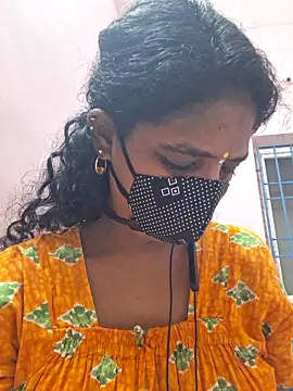 Snapshot of Tamil--Rani chatting on 04/20/26, 02:20 Tamil--Rani online show from 04/20/26, 02:20