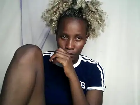 Snapshot of juiccypussy chatting on 05/28/26, 04:26 juiccypussy online show from 05/28/26, 04:26