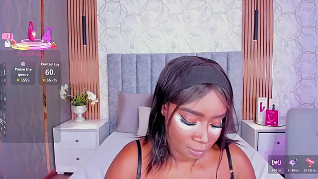 Britanymooree online show from 02/12/26, 08:26