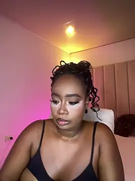 Snapshot of Britanymooree chatting on 03/09/26, 08:13 Britanymooree online show from 03/09/26, 08:13