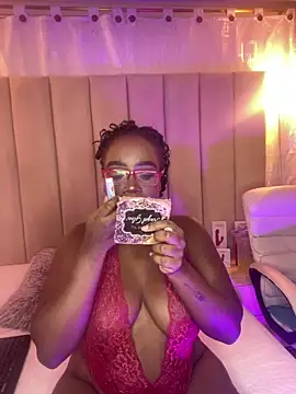 Snapshot of Britanymooree chatting on 03/12/26, 09:21 Britanymooree online show from 03/12/26, 09:21