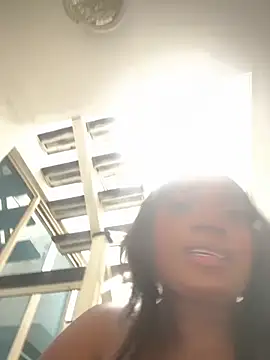 Snapshot of Britanymooree chatting on 04/20/26, 06:53 Britanymooree online show from 04/20/26, 06:53