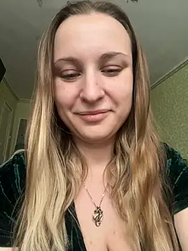 Snapshot of OlgaBuzzz chatting on 12/19/24, 05:07 OlgaBuzzz online show from 12/19/24, 05:07