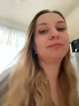 Snapshot of OlgaBuzzz chatting on 01/09/25, 05:44 OlgaBuzzz online show from 01/09/25, 05:44