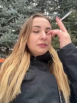 Snapshot of OlgaBuzzz chatting on 01/21/25, 09:03 OlgaBuzzz online show from 01/21/25, 09:03