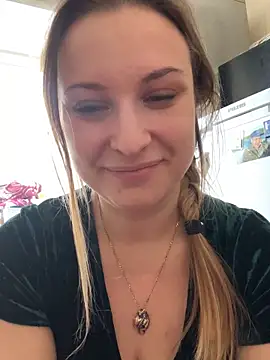 Snapshot of OlgaBuzzz chatting on 02/16/25, 04:53 OlgaBuzzz online show from 02/16/25, 04:53