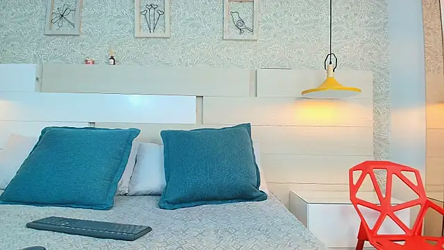 Snapshot of Isabela_Coleman chatting on 04/16/26, 03:24 Isabela Coleman online show from 04/16/26, 03:24